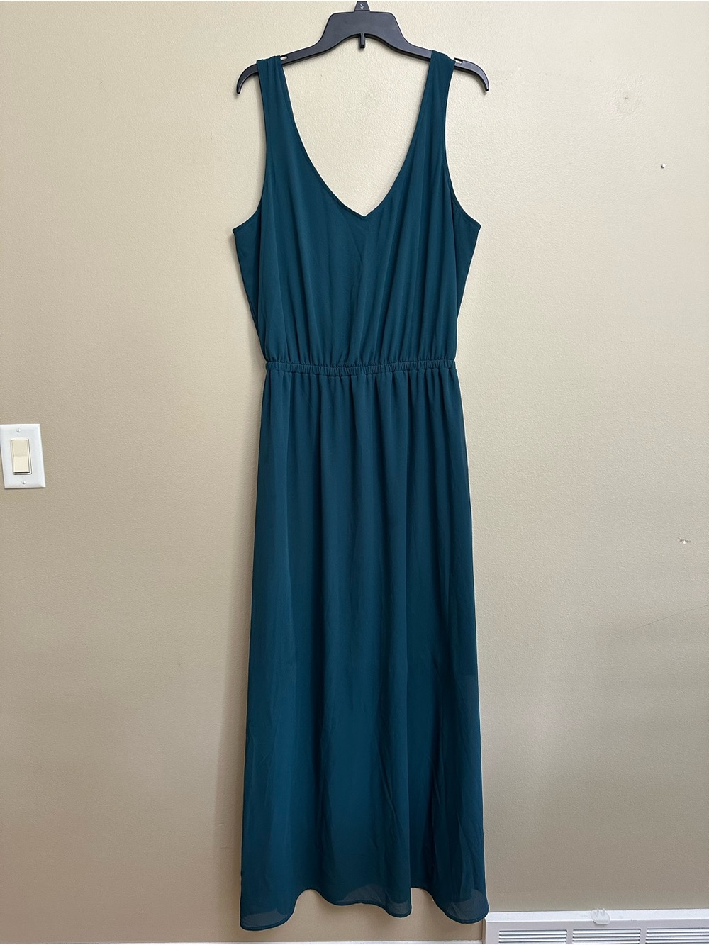 Show Me Your Mumu Kendall Chiffon Maxi Dress in Deep Jade - Picture 2 of 14
